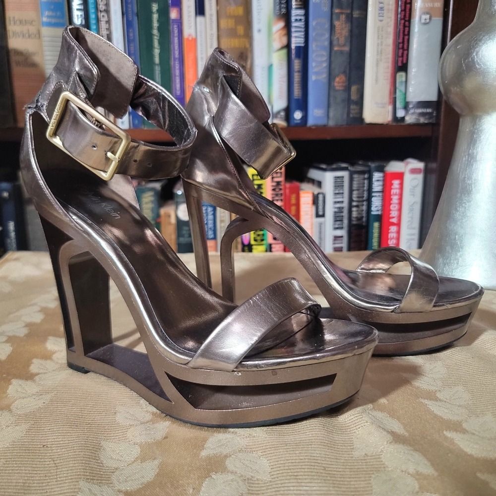 Calvin Klein Metallic Bronze Architectural Wedge Platform Heels Women's US 8